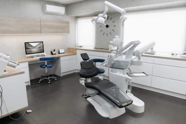 cuánto cuesta montar una clínica dental